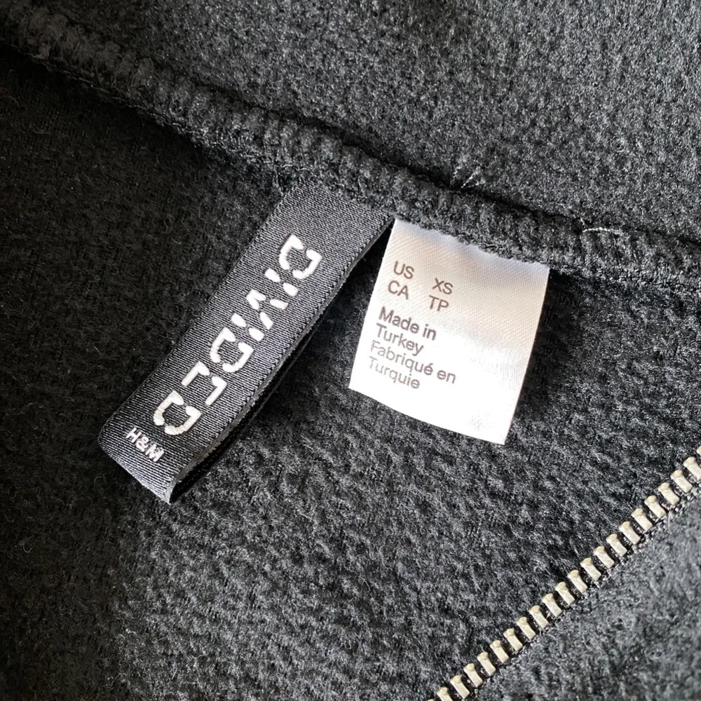 H&M Divided Short Crop Fleece Top Size XS